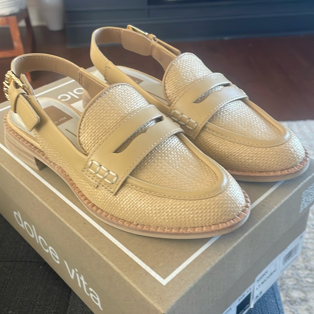 NEW Dolce Vita raffia flats